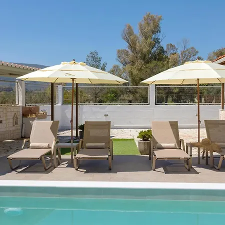 Ilenia's 3 Bedroom House With Private Pool Feriehus Laganas